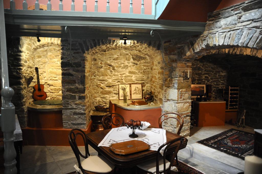 Arhontiko Ermoupolis Hotel Room photo