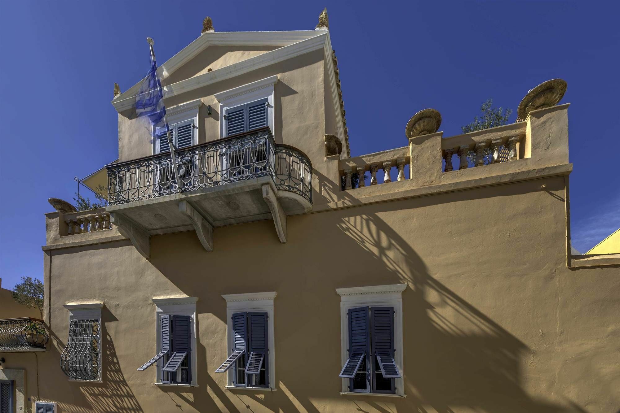 Arhontiko Ermoupolis Hotel Exterior photo