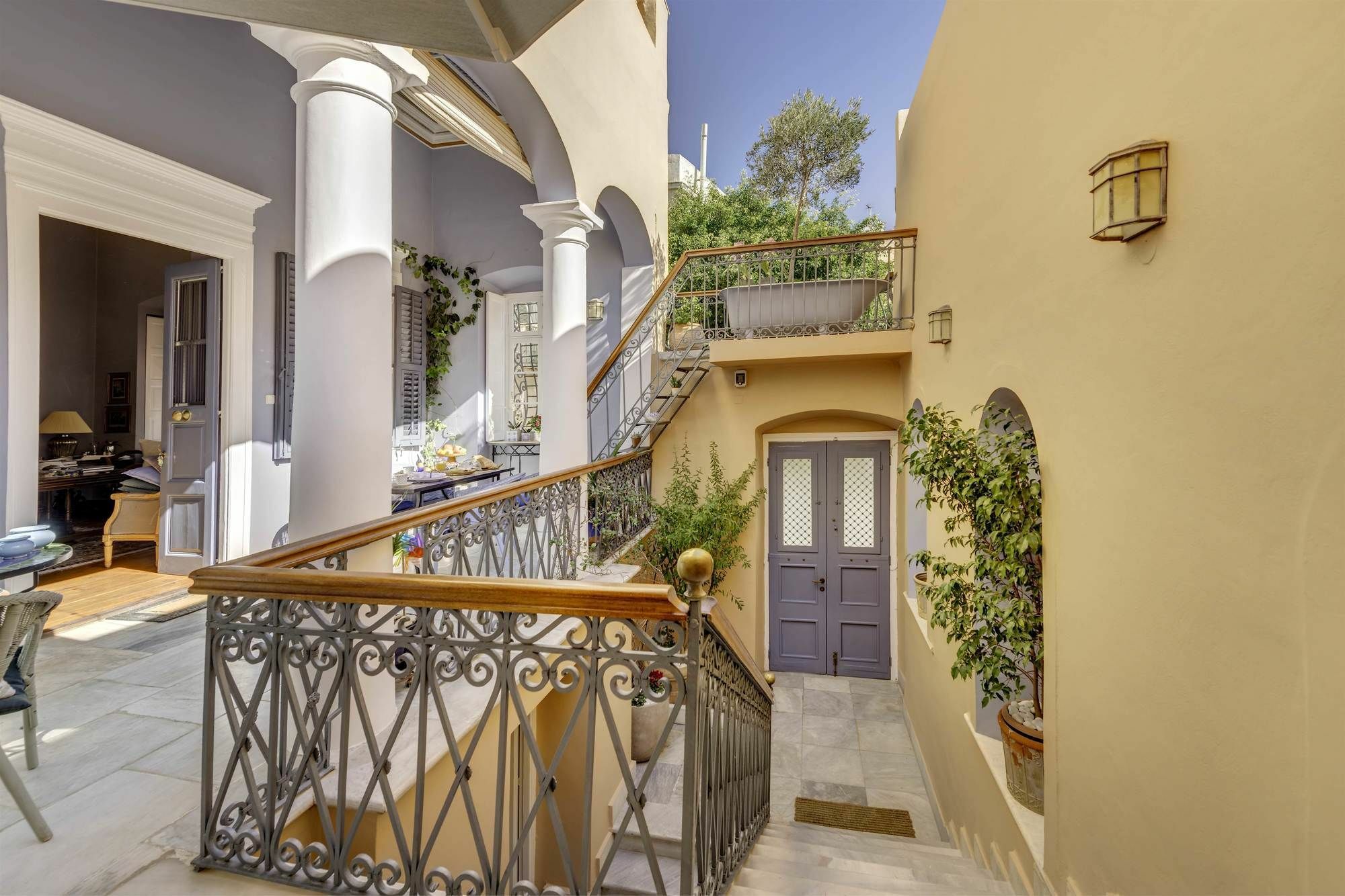 Arhontiko Ermoupolis Hotel Exterior photo